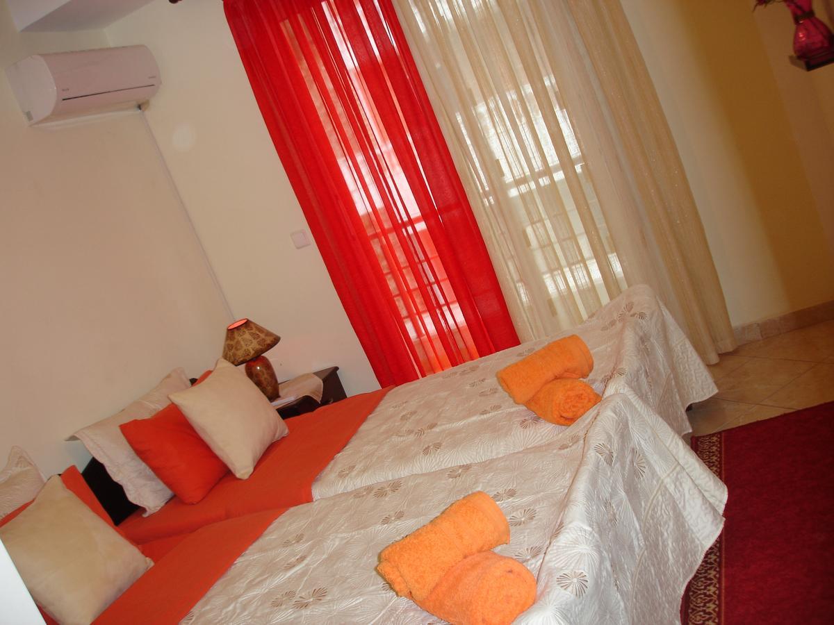 Kuri Apartment Sarandë エクステリア 写真